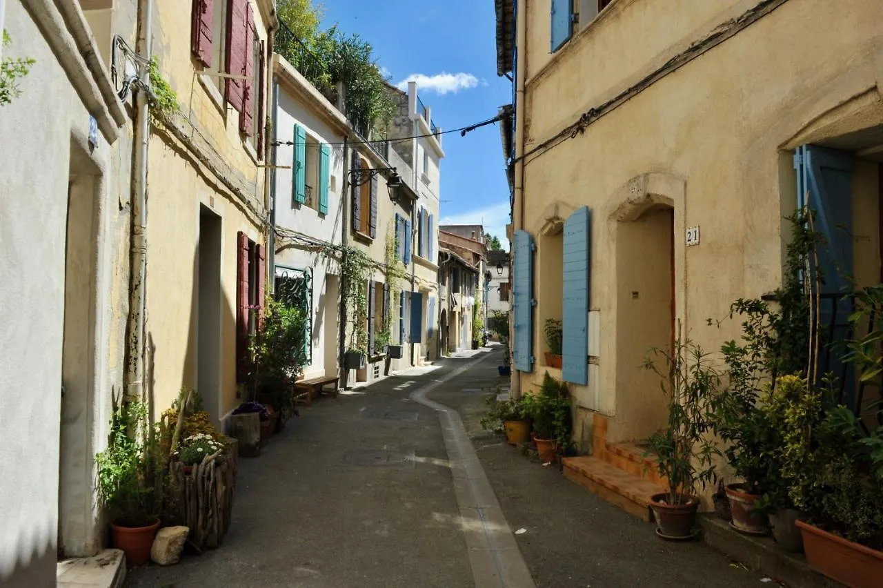 Loft Apartment , La Terrasse Centre Ville D'Arles, فندق مبيت وإفطار