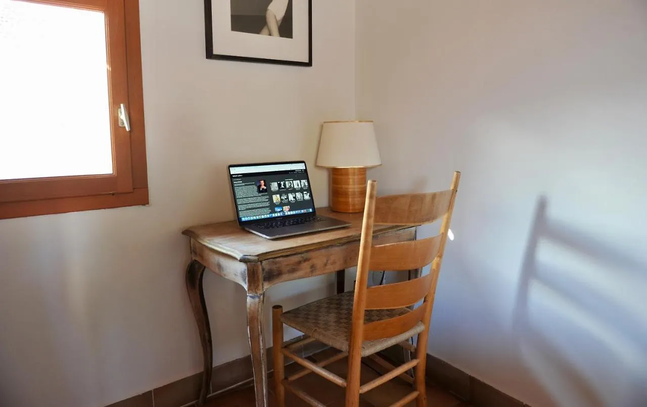 Loft Apartment , La Terrasse Centre Ville d'Arles, 2*, Arles France